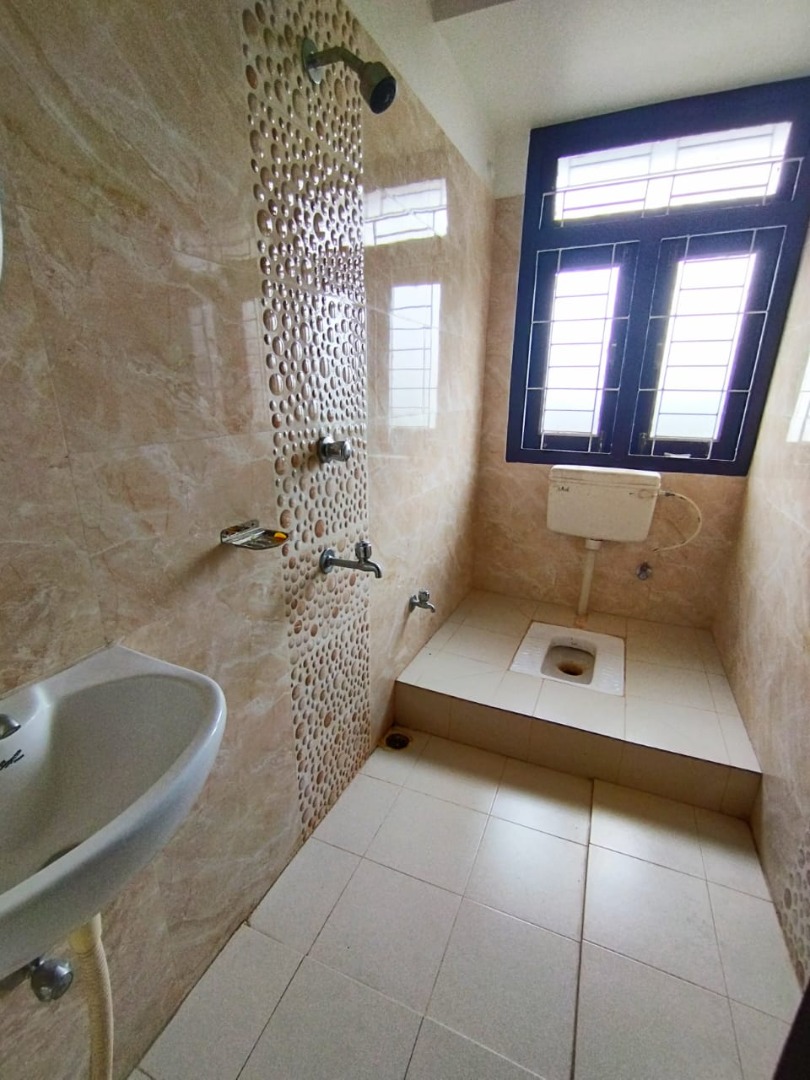 Unfurnished 2bhk in Laxmi Nath Bezbaruah Path, Hatigaon, Guwahati, Assam, India for Rent